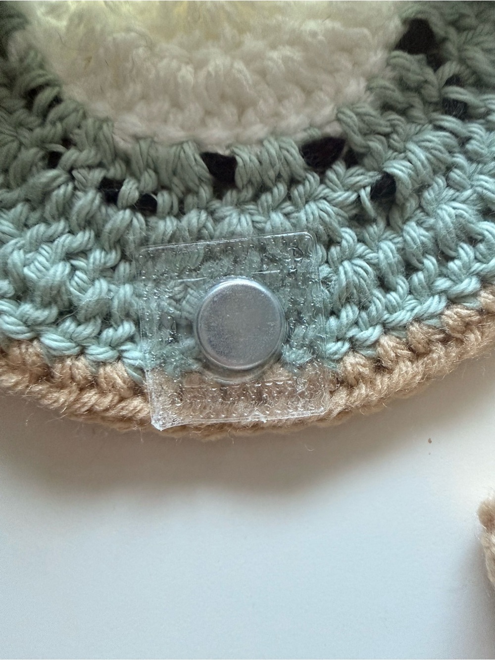 Handmade Crochet Kiwi Sunglasses Case Pouch with Magnetic Snap Closure - Picture 5 of 5